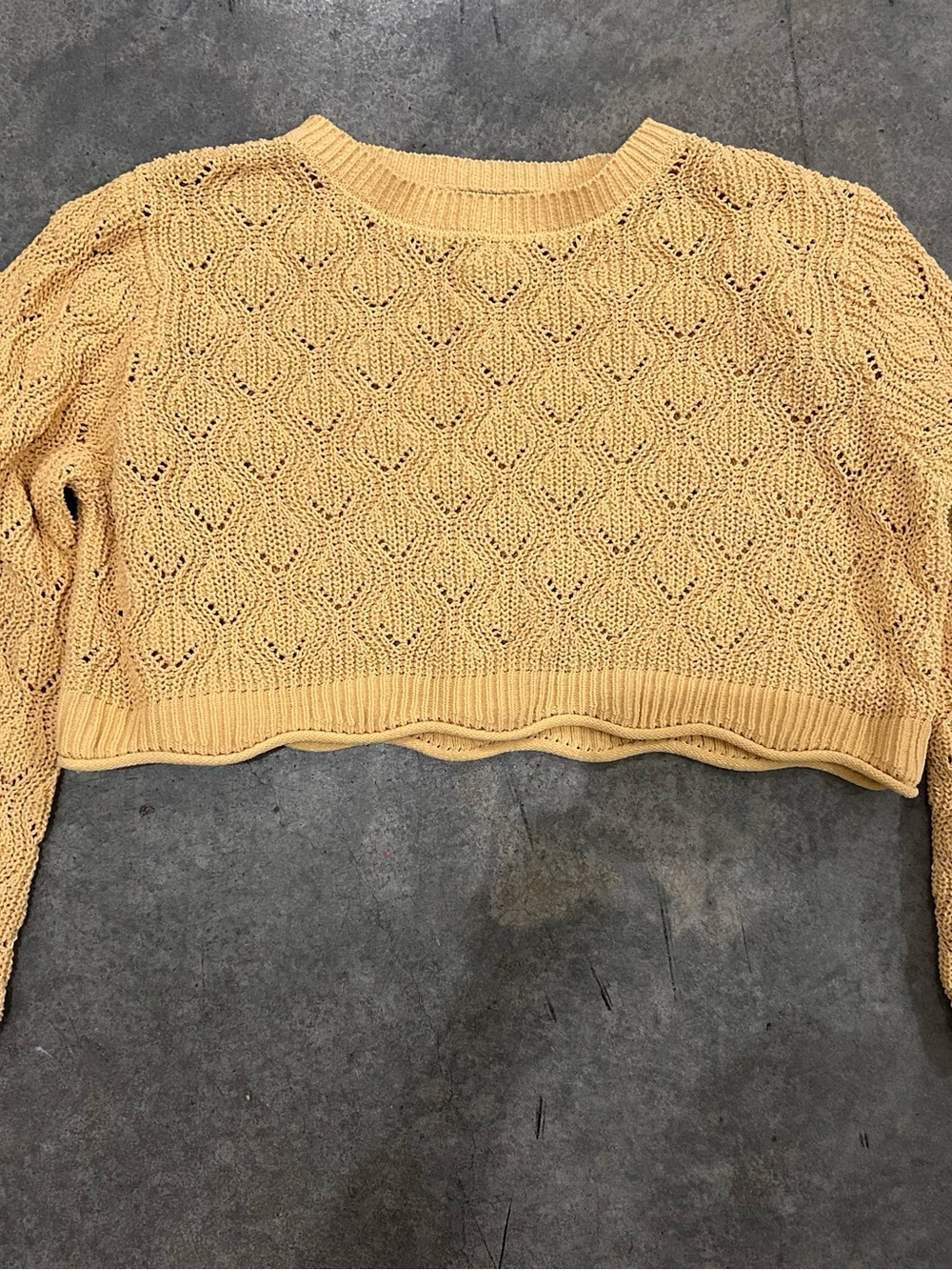 Cupcake Clothing LTD Women’s M Mustard Open Knit Cropped Sweater Bell Sleeve